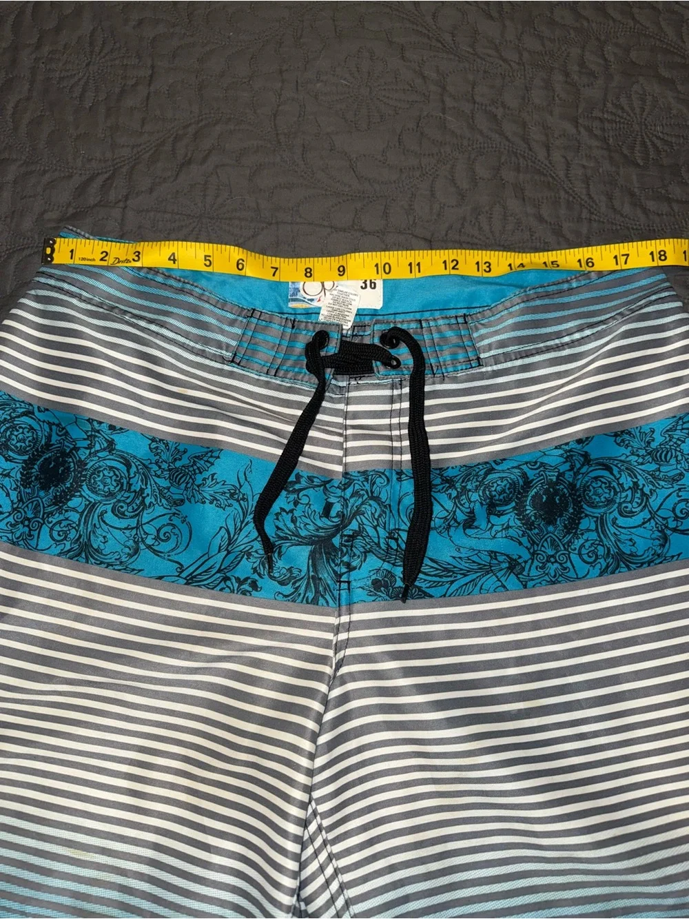 Vintage Y2k Ocean Pacific Men's Graphic Board Shorts Size 36 Blue Swim Trunks